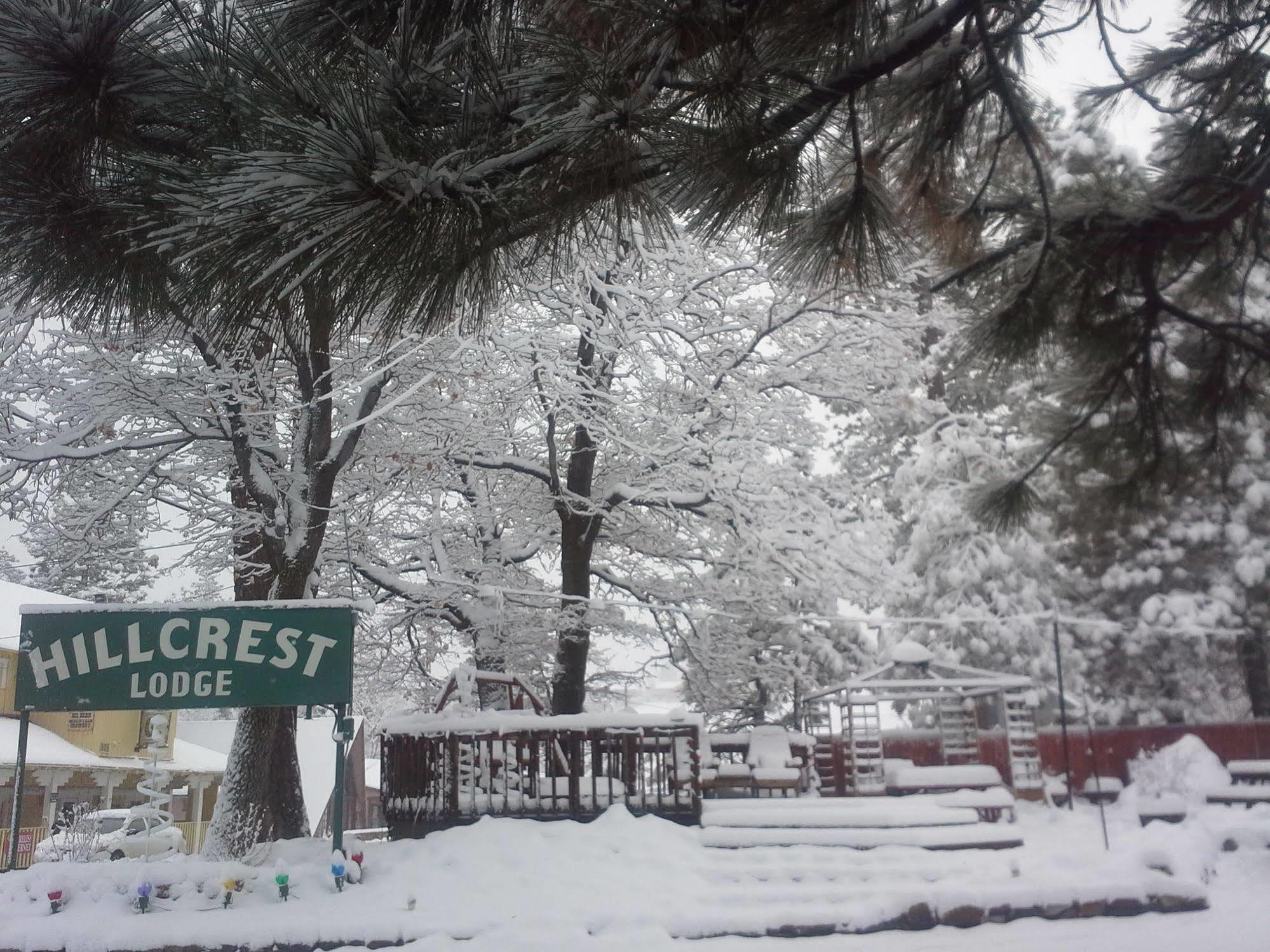 Hillcrest Suites & Cabins Velké Medvědí jezero Exteriér fotografie